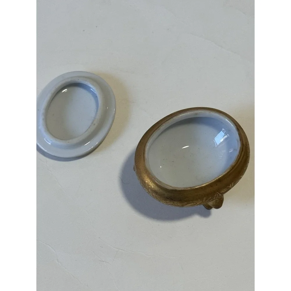 Vintage Mini Footed Trinket Box Oval With Lid Gold Trimmed